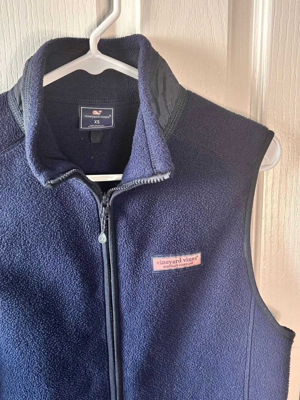 Vineyard Vines Women’s Size XS Blue Navy Fleece Vest Full Zipper Pockets Logo - Picture 3 of 5